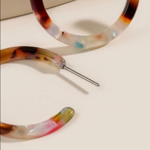 Lauren Flat Hoops - Picture 4 of 4